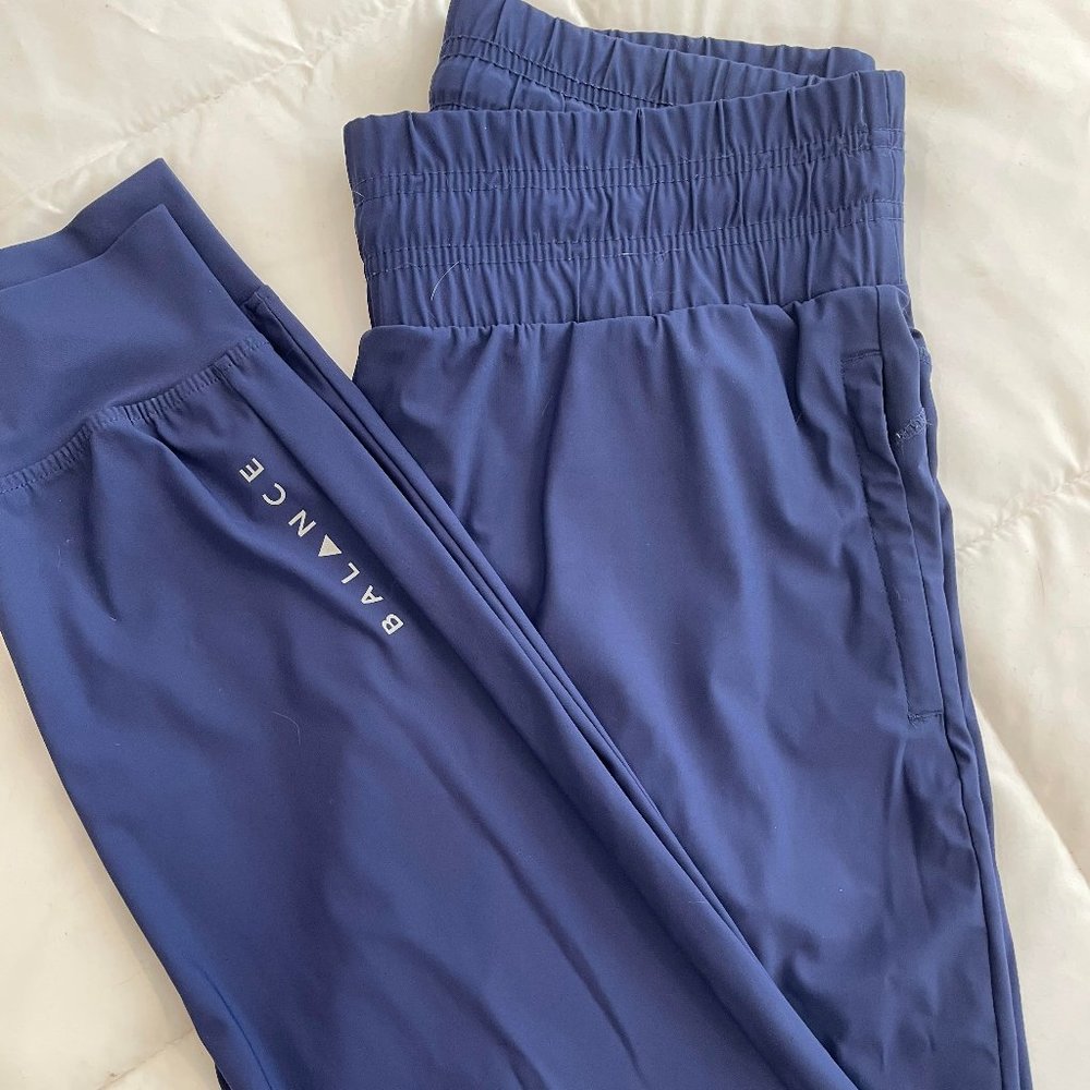 Balance Athletica Women’s Swift Jogger - M